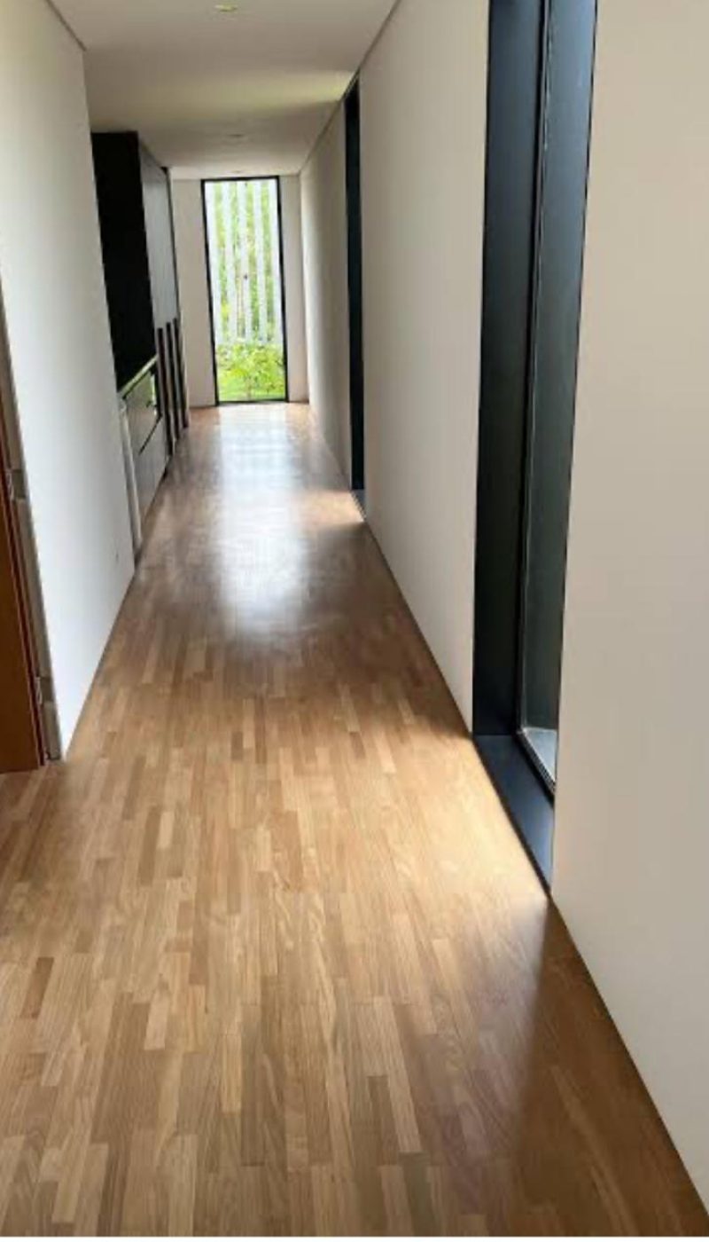 Piso em madeira Tauari